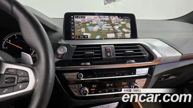 BMW X4 2019 — Şəkil 17/34