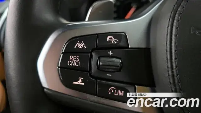 BMW X4 2019 — Şəkil 23/34