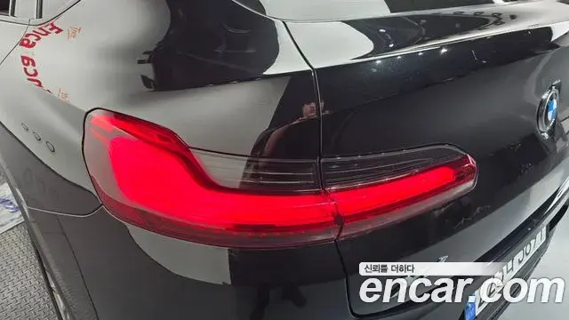 BMW X4 2019 — Şəkil 14/34