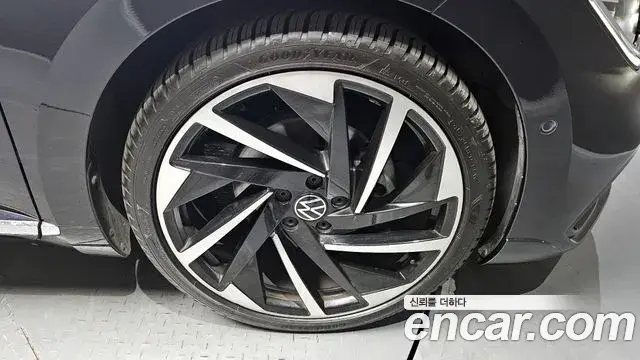 Volkswagen Arteon 2022 — ფოტო 20/30