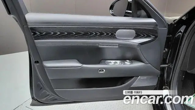 Genesis G90 2023 — Şəkil 30/35