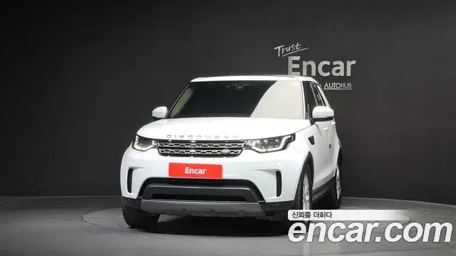 Land Rover Discovery 5 2020 — Photo 11/20
