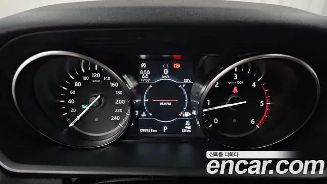 Land Rover Discovery 5 2020 — Photo 20/20