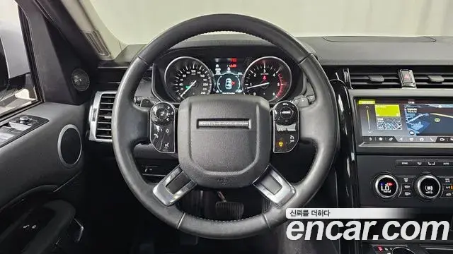 Land Rover Discovery 5 2020 — Photo 3/20