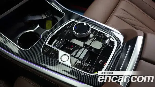 BMW X5 2025 — ფოტო 20/32