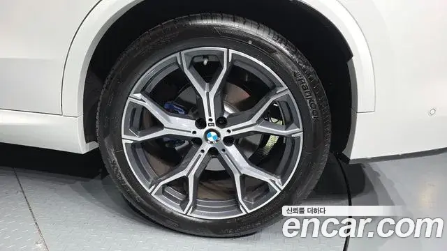 BMW X5 2025 — ფოტო 6/32