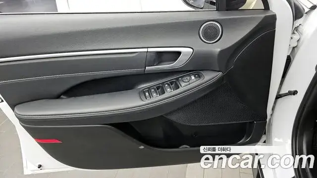 Hyundai Sonata Hybrid 2022 — Şəkil 16/32