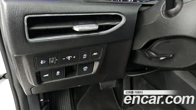 Hyundai Sonata Hybrid 2022 — Şəkil 30/32