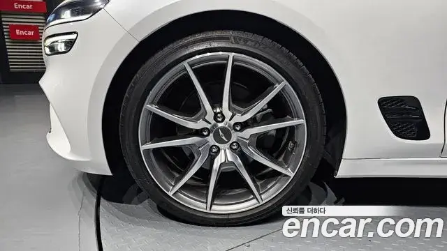 Genesis G70 2021 — ფოტო 21/31