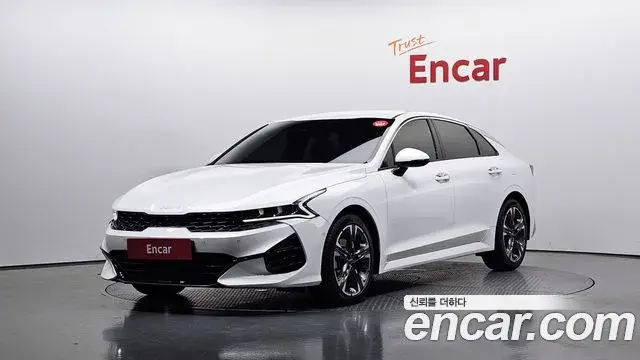 Kia K5 2023 — Şəkil 1/20