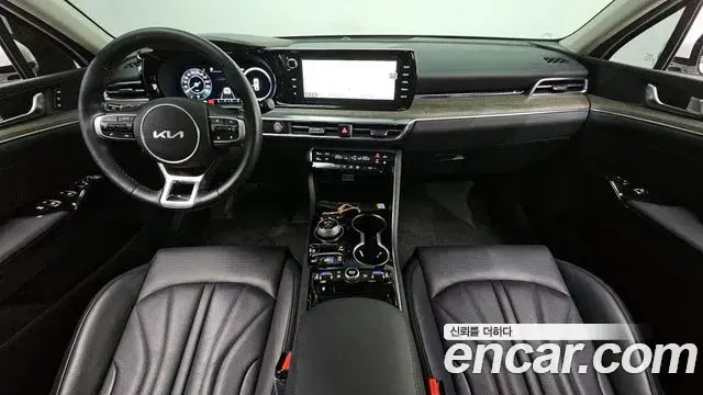 Kia K5 2023 — Şəkil 18/20