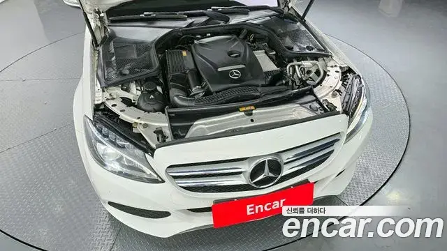 Mercedes-Benz C-Class 2018 — Фото 6/20