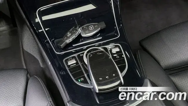 Mercedes-Benz C-Class 2018 — Фото 19/20