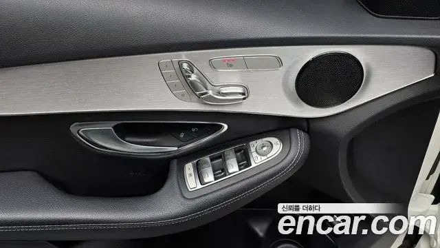 Mercedes-Benz C-Class 2018 — Фото 20/20