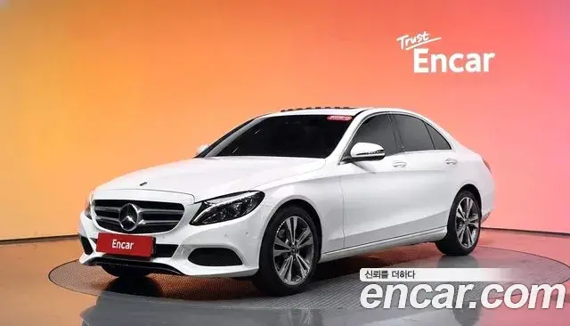 Mercedes-Benz C-Class 2018 — Фото 1/20