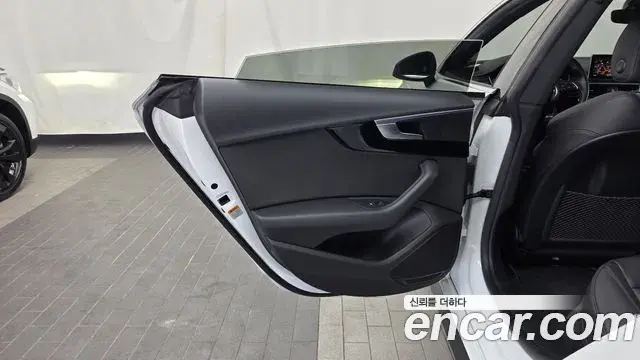 Audi A5 2019 — ფოტო 6/36