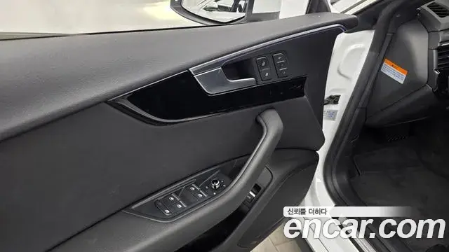 Audi A5 2019 — ფოტო 17/36
