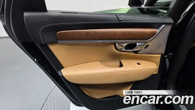 Volvo S90 2019 — Photo 5/33