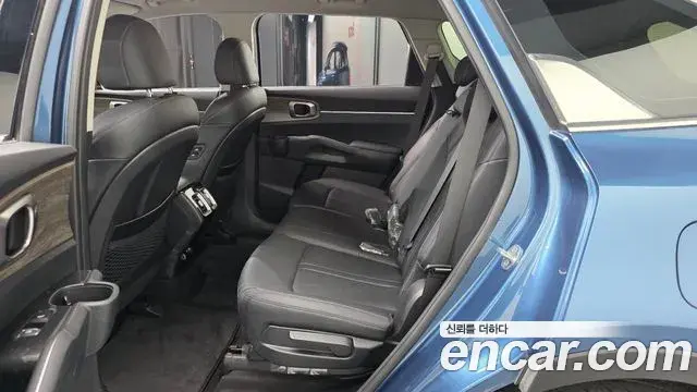 Kia Sorento 2021 — Фото 12/20