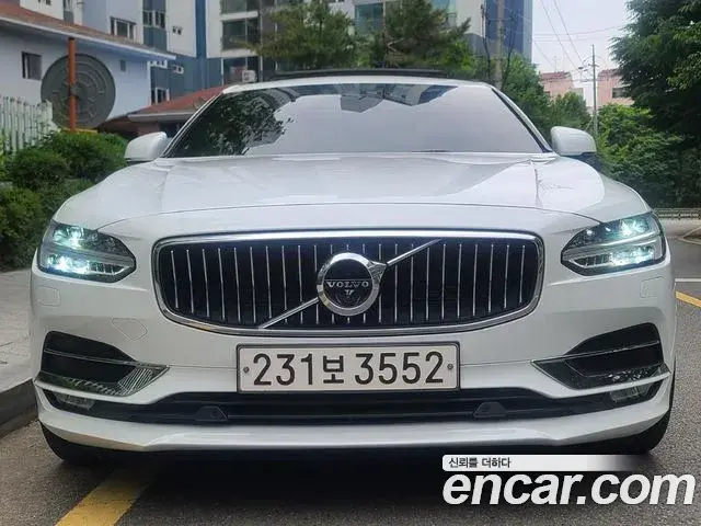Volvo S90 2019 — Photo 13/20