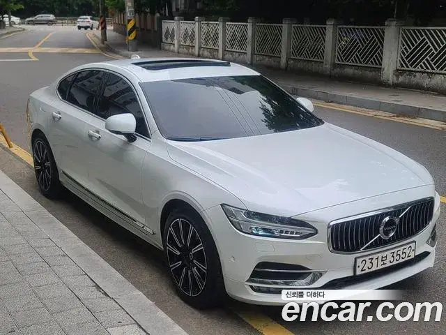 Volvo S90 2019 — Photo 10/20