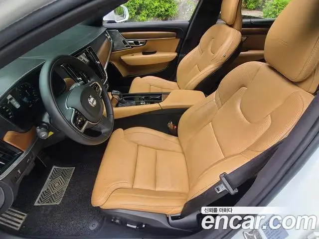 Volvo S90 2019 — Photo 3/20