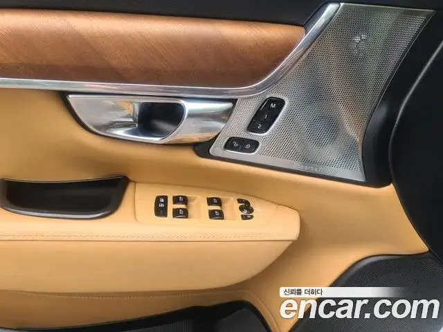 Volvo S90 2019 — Photo 9/20