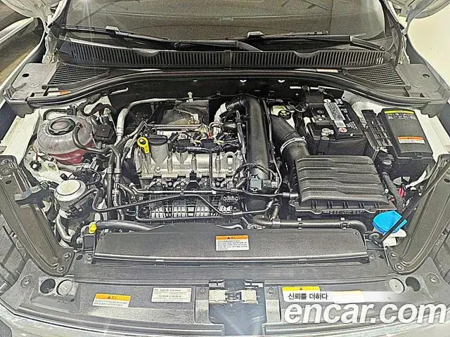 Volkswagen Jetta 2021 — ფოტო 5/13