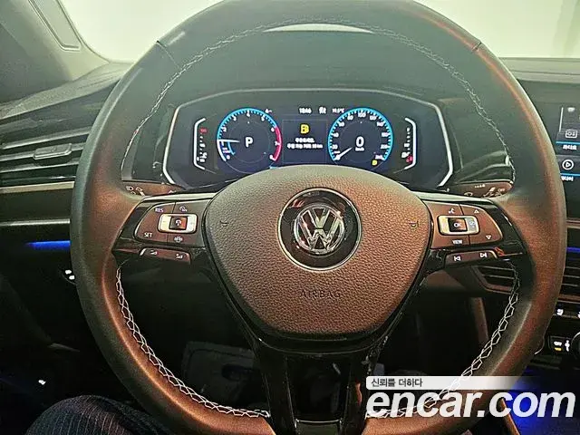 Volkswagen Jetta 2021 — ფოტო 7/13