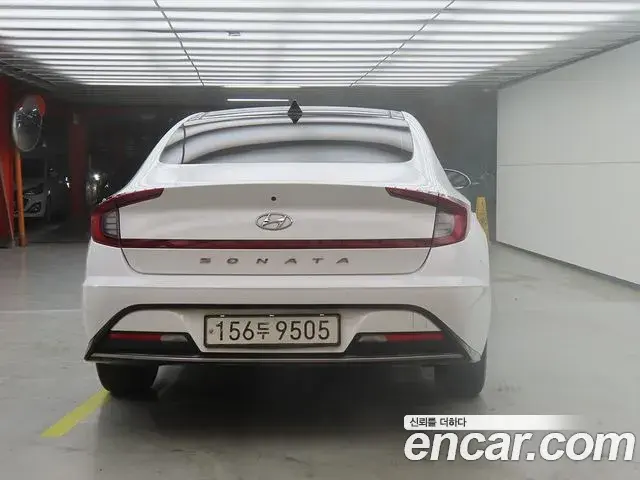 Hyundai Sonata Hybrid 2020 — Photo 7/20