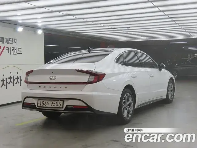 Hyundai Sonata Hybrid 2020 — Photo 6/20