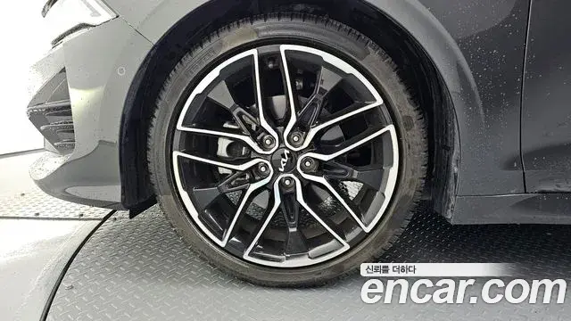 Kia K5 2022 — Şəkil 2/20