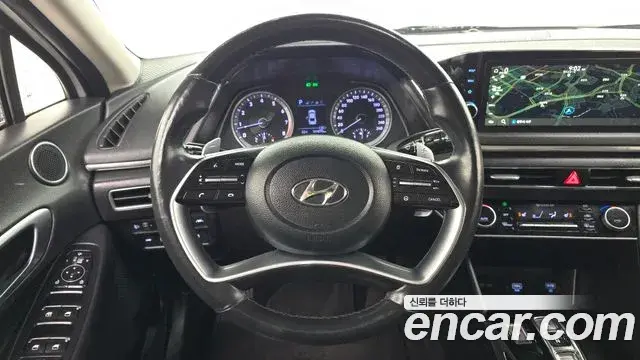 Hyundai Sonata Hybrid 2021 — Şəkil 9/30