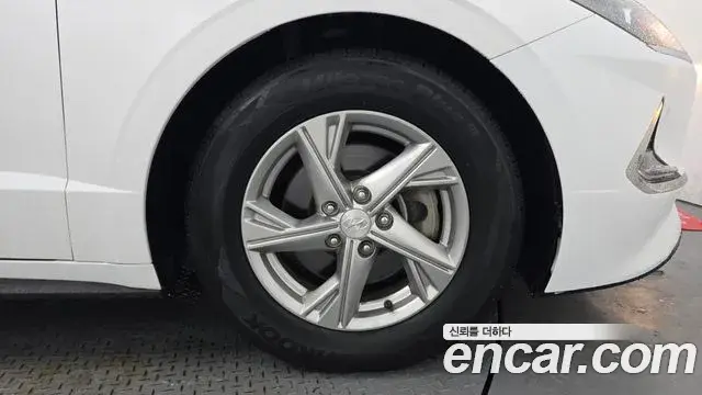 Hyundai Sonata Hybrid 2021 — Şəkil 25/30