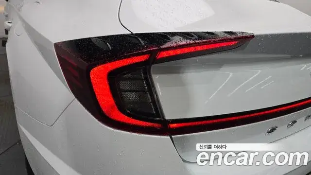Hyundai Sonata Hybrid 2021 — Şəkil 2/30