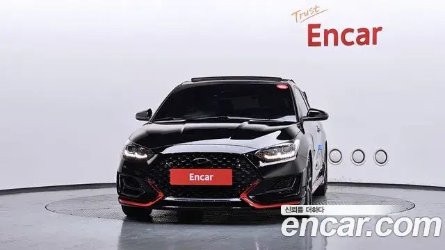 Hyundai Veloster 2021 — Photo 33/34