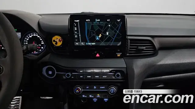 Hyundai Veloster 2021 — Photo 30/34