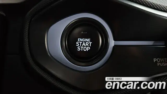 Hyundai Veloster 2021 — Photo 22/34
