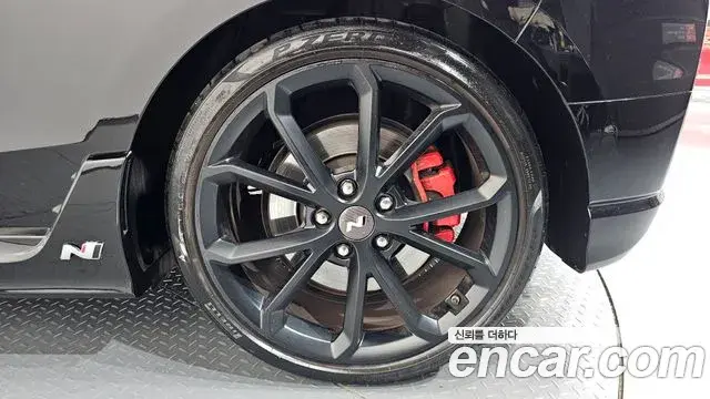 Hyundai Veloster 2021 — Photo 10/34