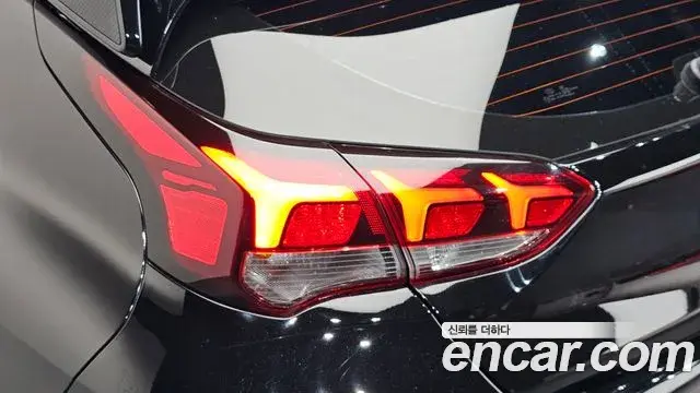 Hyundai Veloster 2021 — Photo 11/34