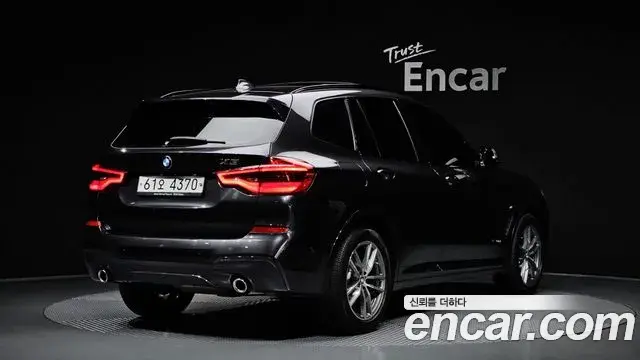 BMW X3 2018 — Фото 2/20
