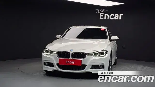 BMW 3 Series 2018 — ფოტო 2/31