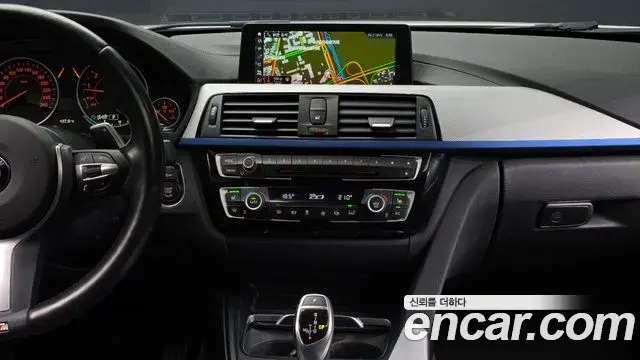 BMW 3 Series 2018 — ფოტო 5/31