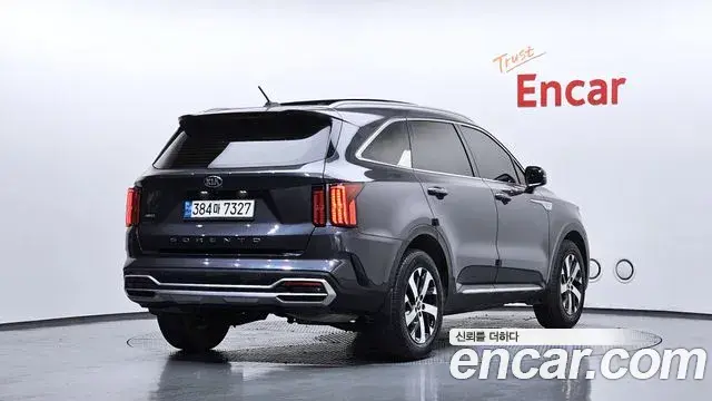 Kia Sorento 2021 — Фото 2/20