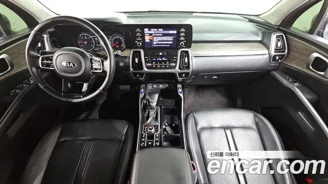 Kia Sorento 2021 — Фото 7/20