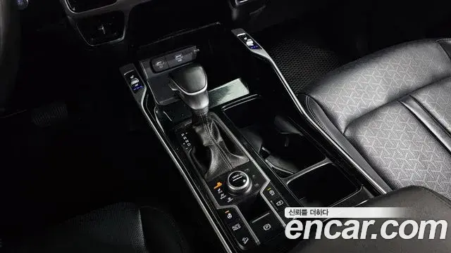 Kia Sorento 2021 — Фото 9/20
