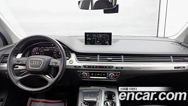 Audi Q7 2019 — Photo 10/18
