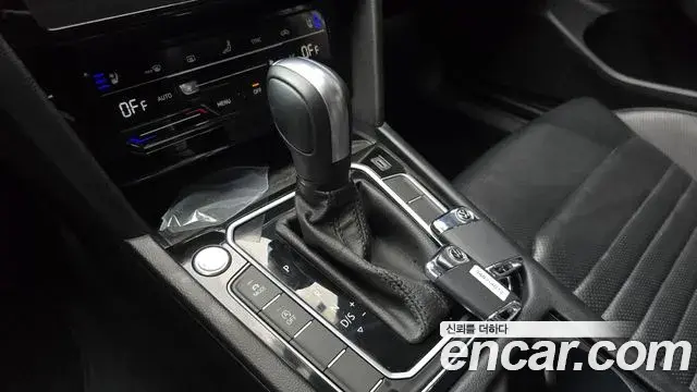 Volkswagen Passat GT 2021 — ფოტო 30/30
