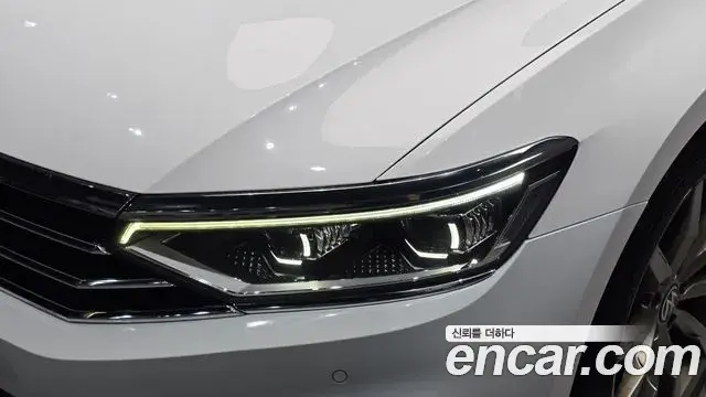 Volkswagen Passat GT 2021 — ფოტო 27/30