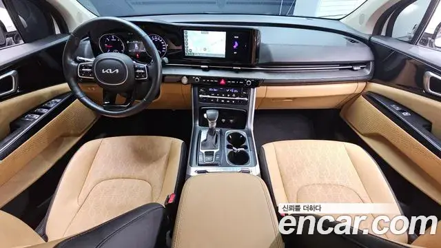 Kia Carnival 2021 — Фото 7/20